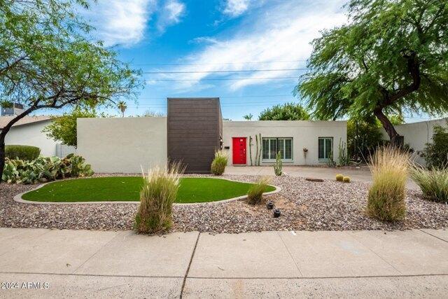3 Bedroom 2 Bath In Scottsdale AZ 85250 for Rent