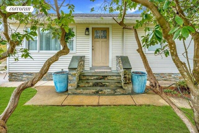 3 Bedroom 2 Bath In Montauk NY 11954 for Rent