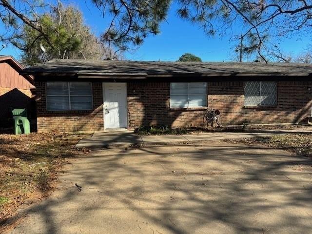 2 Bedroom 1 Bath In Arlington TX 76012 for Rent