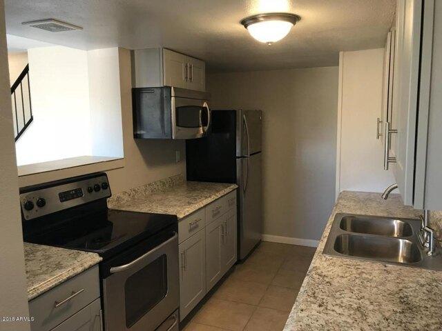 2 Bedroom 1 Bath In Phoenix AZ 85040 for Rent