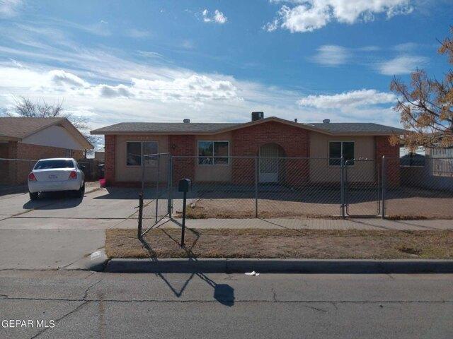3 Bedroom 1 Bath In El Paso TX 79907 for Rent