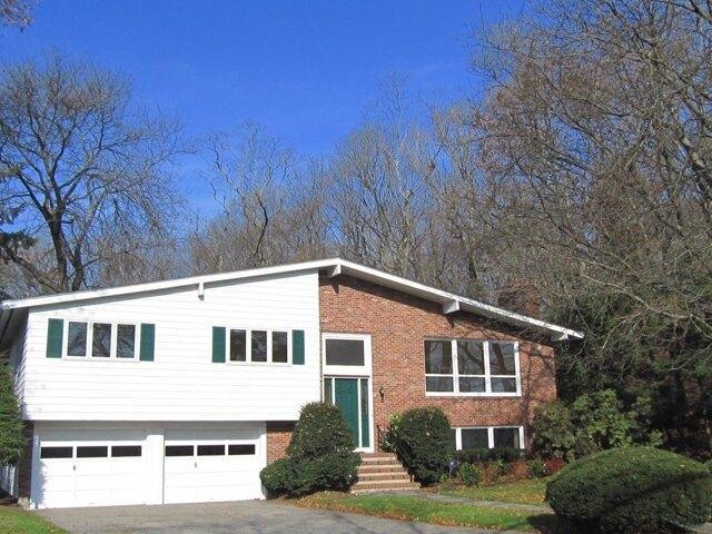 4 Bedroom 3 Bath In Newton MA 02459 for Rent