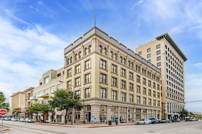 415 22nd St 4C, Galveston, TX 77550 for Sale
