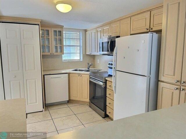 Home For Rent In Coral Springs, Florida