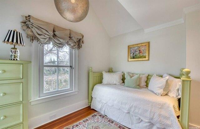 Home For Rent In Southampton, New York