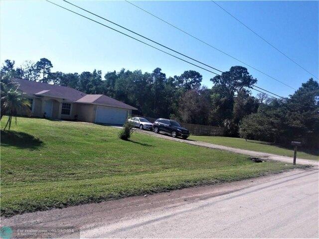 3 Bedroom 2 Bath In Loxahatchee FL 33470 for Rent