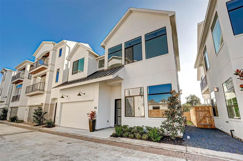 1643 Bingle, Houston, TX 77055 for Sale