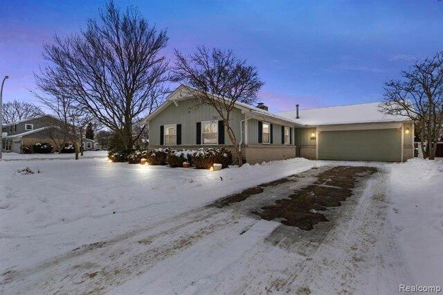 4 Bedroom 1.5 Bath In Canton MI 48187 for Rent