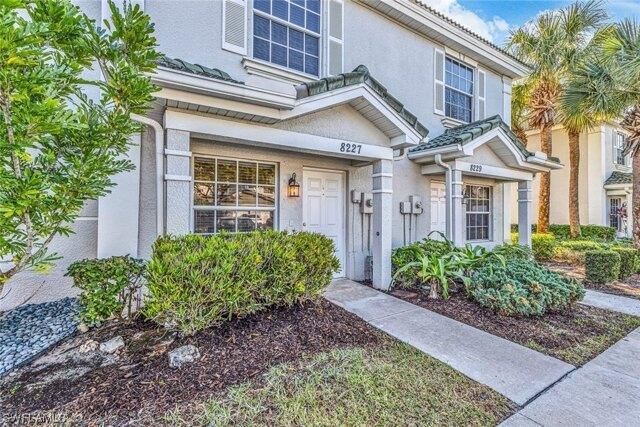 2 Bedroom 2.5 Bath In Fort Myers FL 33966 for Rent