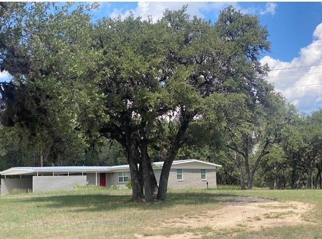 3 Bedroom 2 Bath In Leakey TX 78873 for Rent