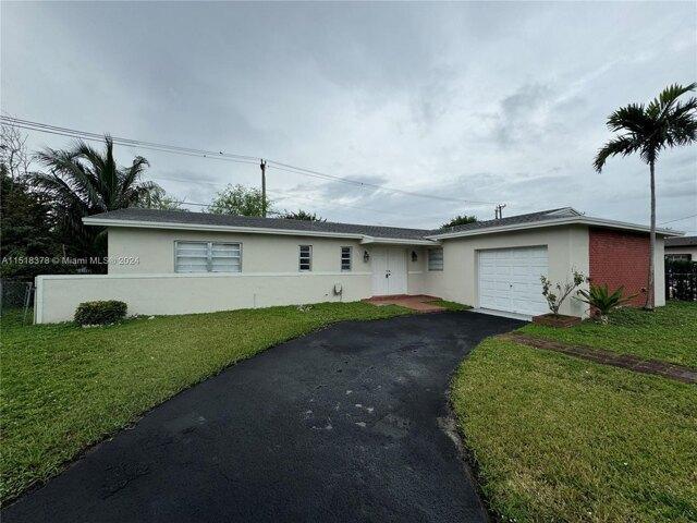 4 Bedroom 2 Bath In Miami FL 33175 for Rent