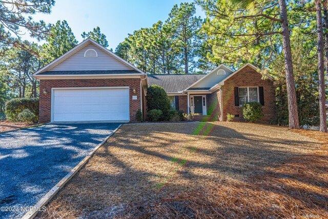 3 Bedroom 2 Bath In Pinehurst NC 28374 for Rent