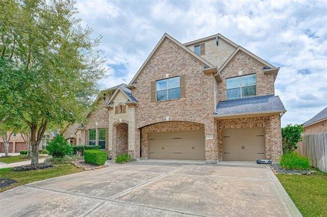 4 Bedroom 4.5 Bath In Katy TX 77494 for Rent