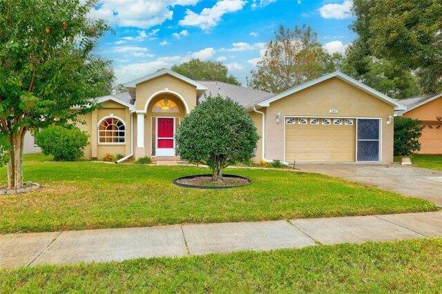 3 Bedroom 2 Bath In Holiday FL 34690 for Sale