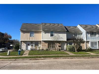 Amelia Rd Apt F102 for Sale