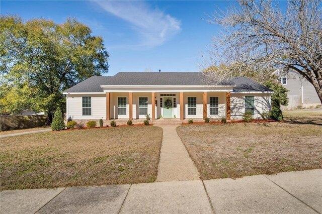 4 Bedroom 2 Bath In Mobile AL 36695 for Sale