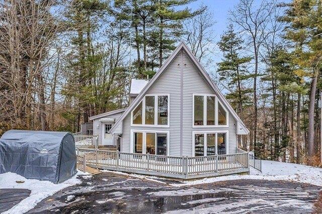 3 Bedroom 2.5 Bath In Leominster MA 01453 for Sale