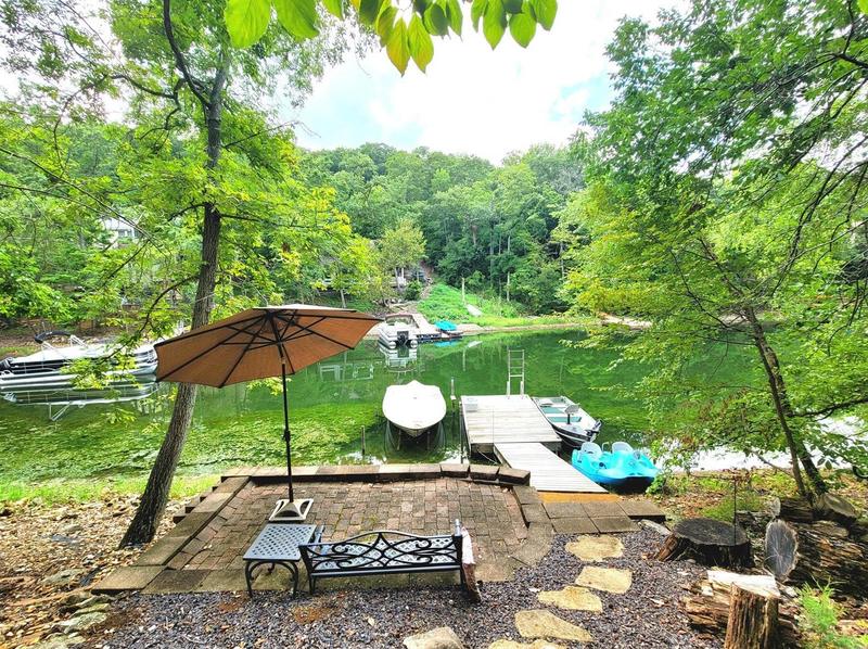 1463 S Lake Sherwood Dr, Marthasville, MO 63357 - MLS 23048400 for Sale
