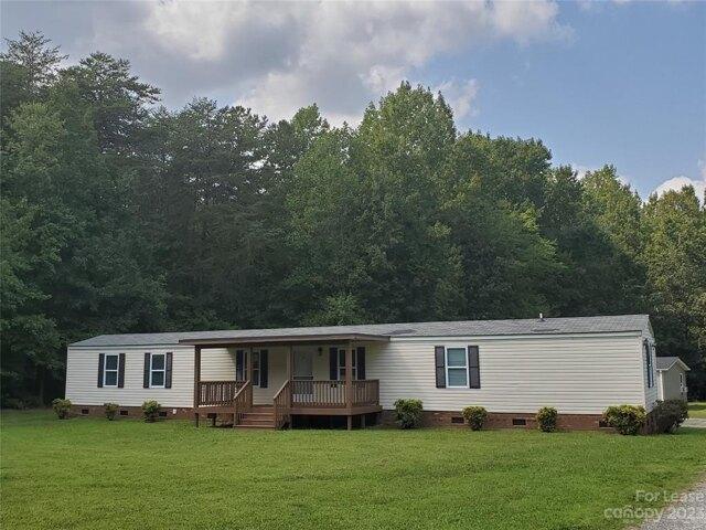 3 Bedroom 2 Bath In Kings Mountain NC 28086 for Rent