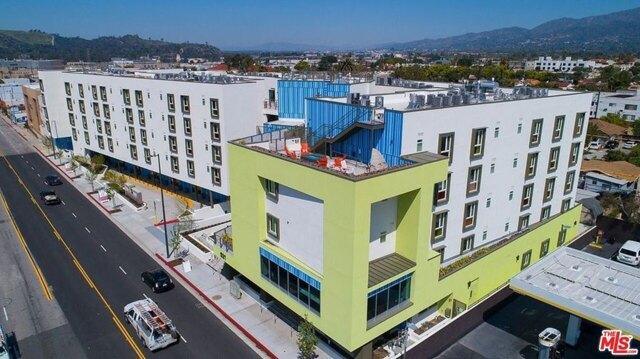 2 Bedroom 2 Bath In Glendale CA 91204 for Rent