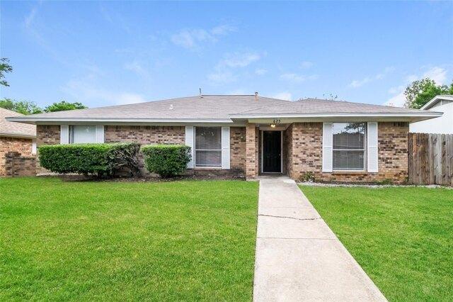 3 Bedroom 2 Bath In Lewisville TX 75077 for Rent