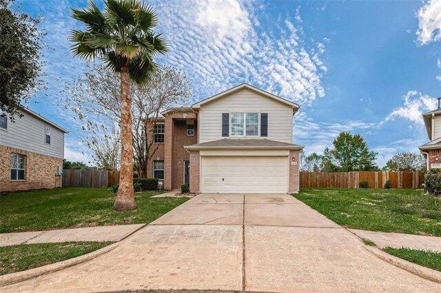 3 Bedroom 2.5 Bath In Sugar Land TX 77498 for Rent