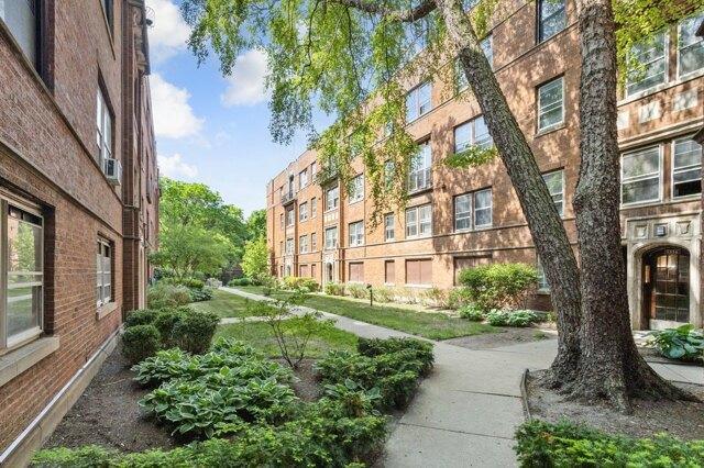 3 Bedroom 1 Bath In Chicago IL 60626 for Rent