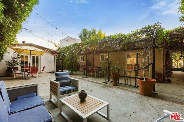 3 Bedroom 2 Bath In Beverly Hills CA 90212 for Rent
