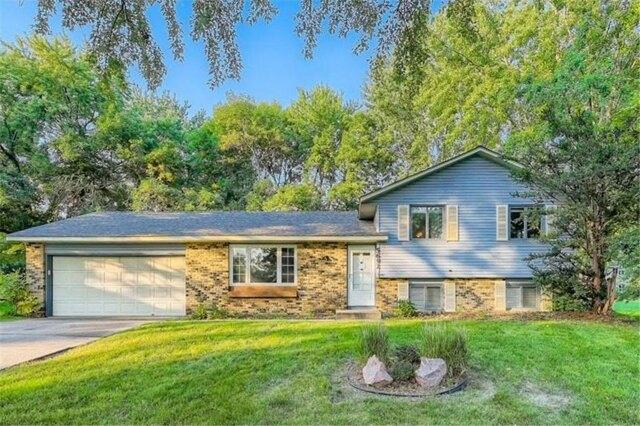 Home For Rent In Apple Valley, Minnesota