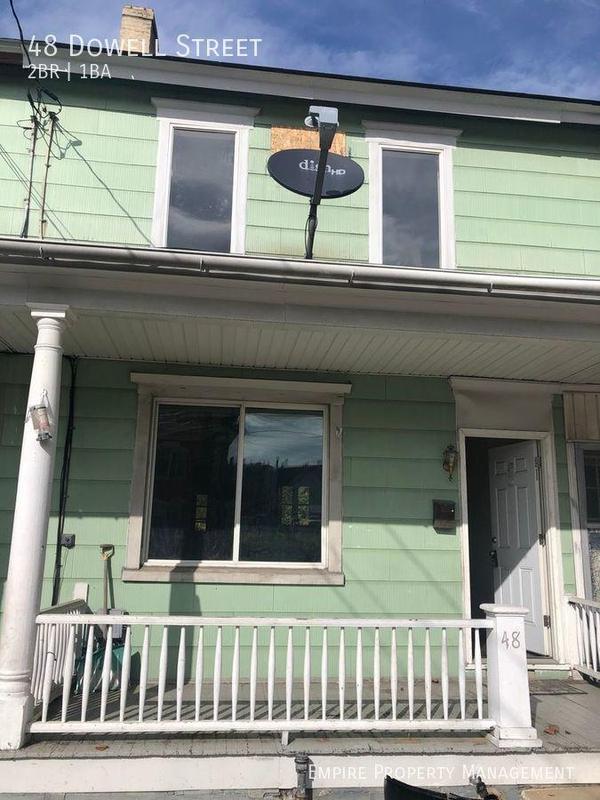 2 Bedroom 1 Bath In Slatington PA 18080 for Rent