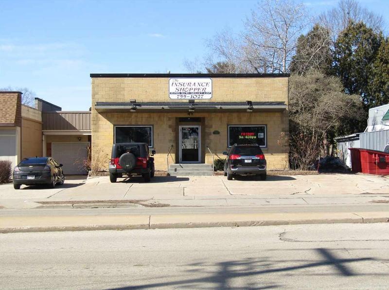 941 N Washington St, Janesville, WI 53548 - MLS 1956868 for Sale