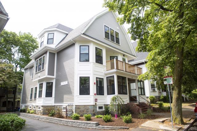 3 Bedroom 2 Bath In Allston MA 02134 for Rent