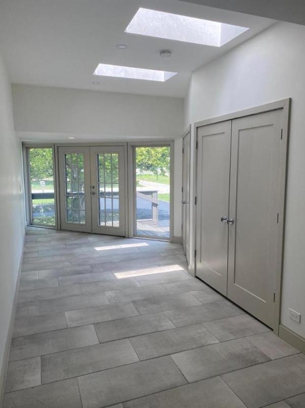 4 Bedroom 3 Bath In Mount Prospect IL 60056 for Rent