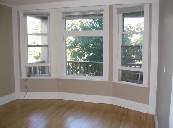 719 E 8th St Duluth, MN 55805 - Home For Rent