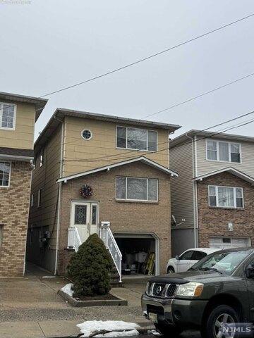 2 Bedroom 1 Bath In Harrison NJ 07029 for Rent