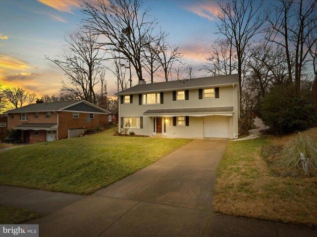 4 Bedroom 3 Bath In Springfield VA 22151 for Rent