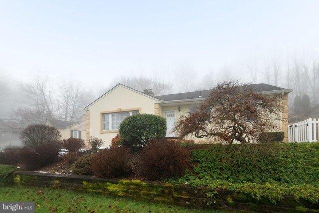 3 Bedroom 2.5 Bath In Berwyn PA 19312 for Rent