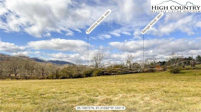 Plot For Sale In Purlear, North Carolina