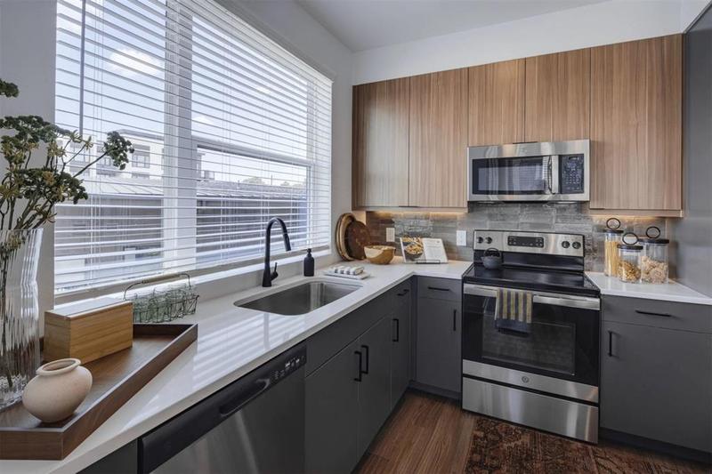 10421 Deerwood Rd #1210, Houston, TX 77042 for Rent