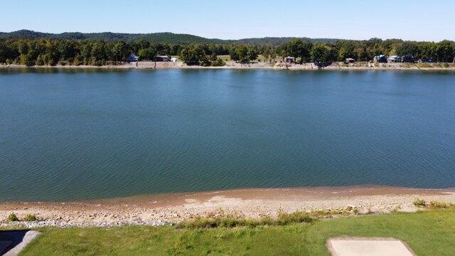 Plot For Sale In Clifton, Tennessee