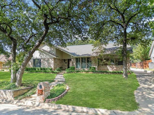 2706 WINDING OAKS DR, Arlington, TX 76016 Single Family Residence For Sale  MLS# 20435646