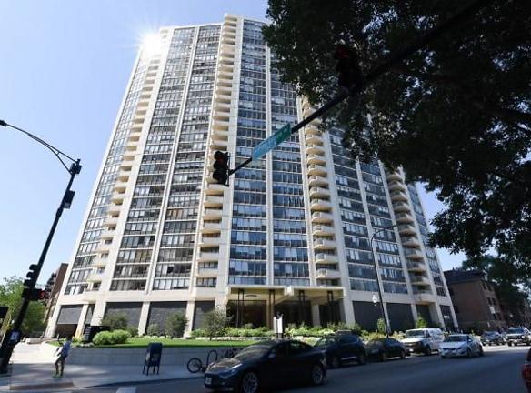 930 N Pine Ave Chicago, IL 60651 - Home For Rent