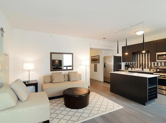94 E Lake St Chicago, IL 60601 - Home For Rent