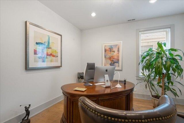 Condo For Rent In Chicago, Illinois
