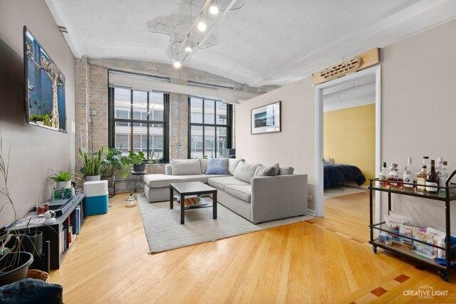 Condo For Rent In Chicago, Illinois