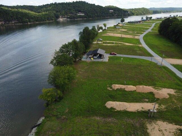 Plot For Sale In Clifton, Tennessee