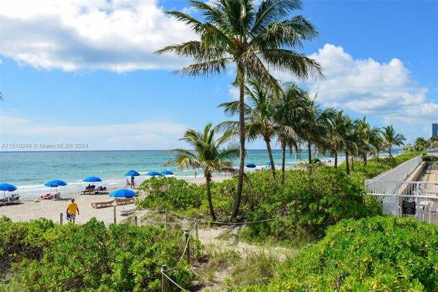 Condo For Rent In Hallandale Beach, Florida