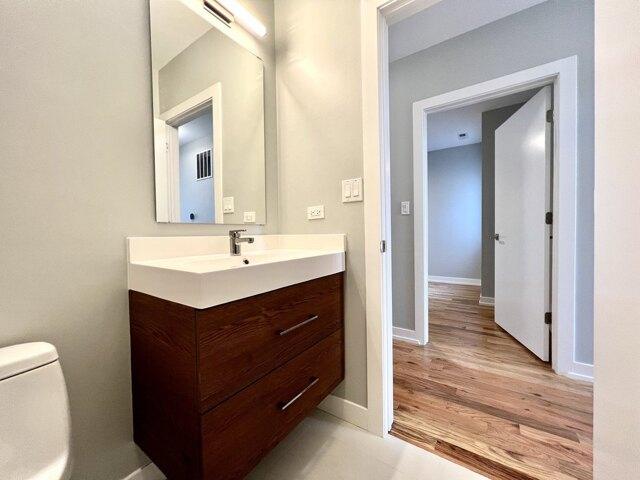 Condo For Rent In Chicago, Illinois