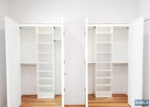 Condo For Rent In Edgewater, New Jersey
