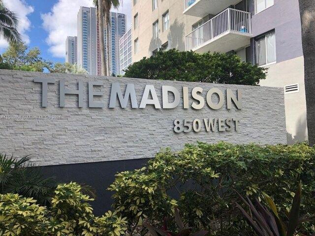 2 Bedroom 2 Bath In Miami FL 33136 for Rent